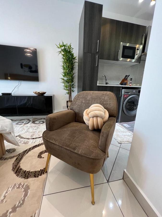 Embassy Gardens Luxury Apartments Άκρα Εξωτερικό φωτογραφία